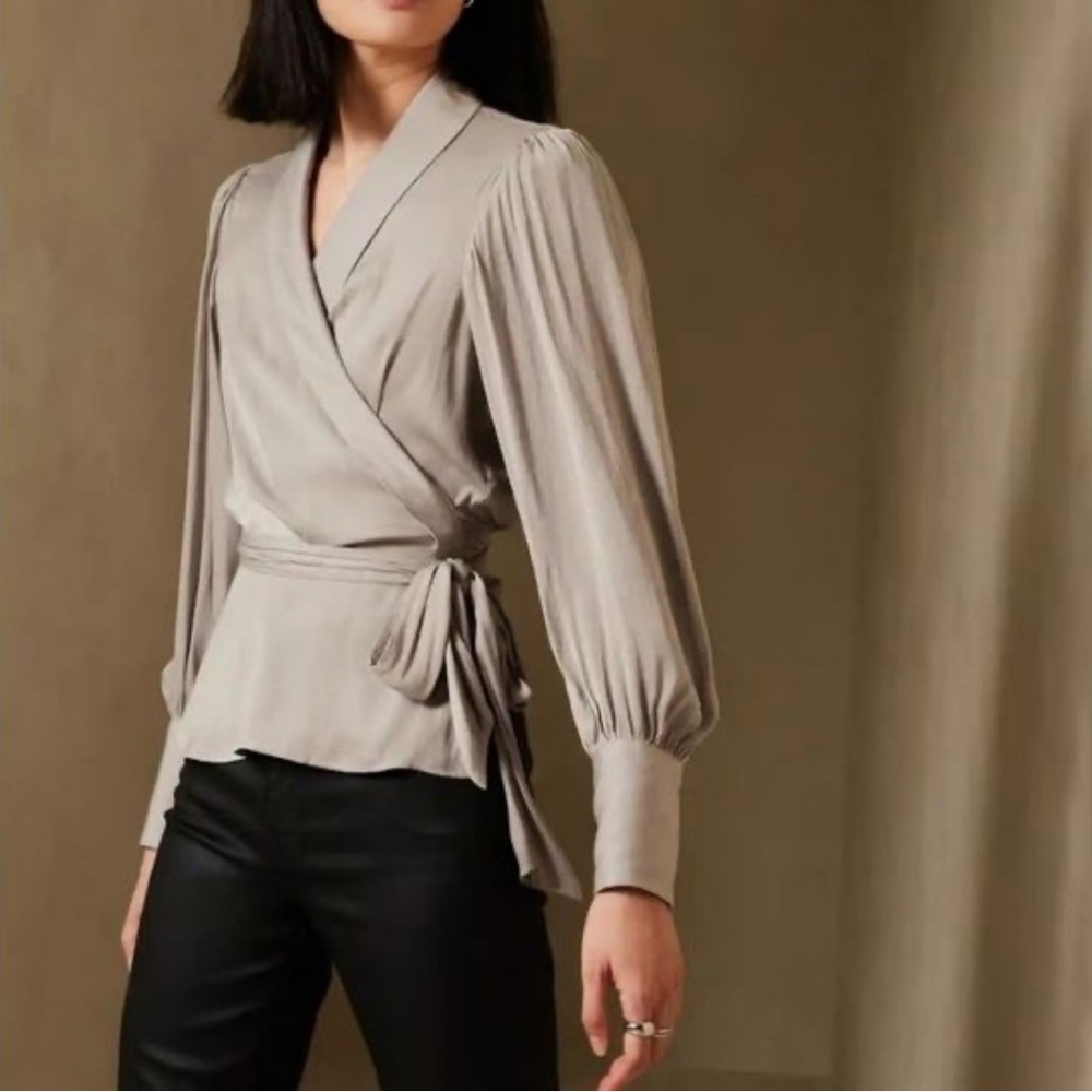 NWOT Banana Republic gray wrap tie peplum top size XS